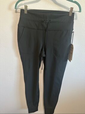 Avalanche Woman’s L Fleece Lined Joggers NWT